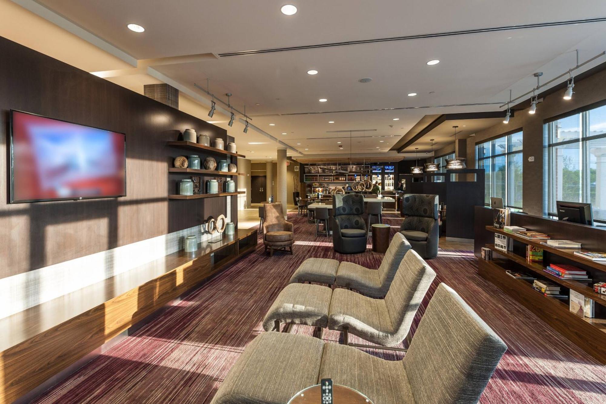 Courtyard By Marriott Boston Littleton Hotel Exterior photo